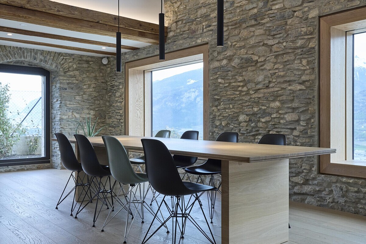 nmconcept-table-tm107