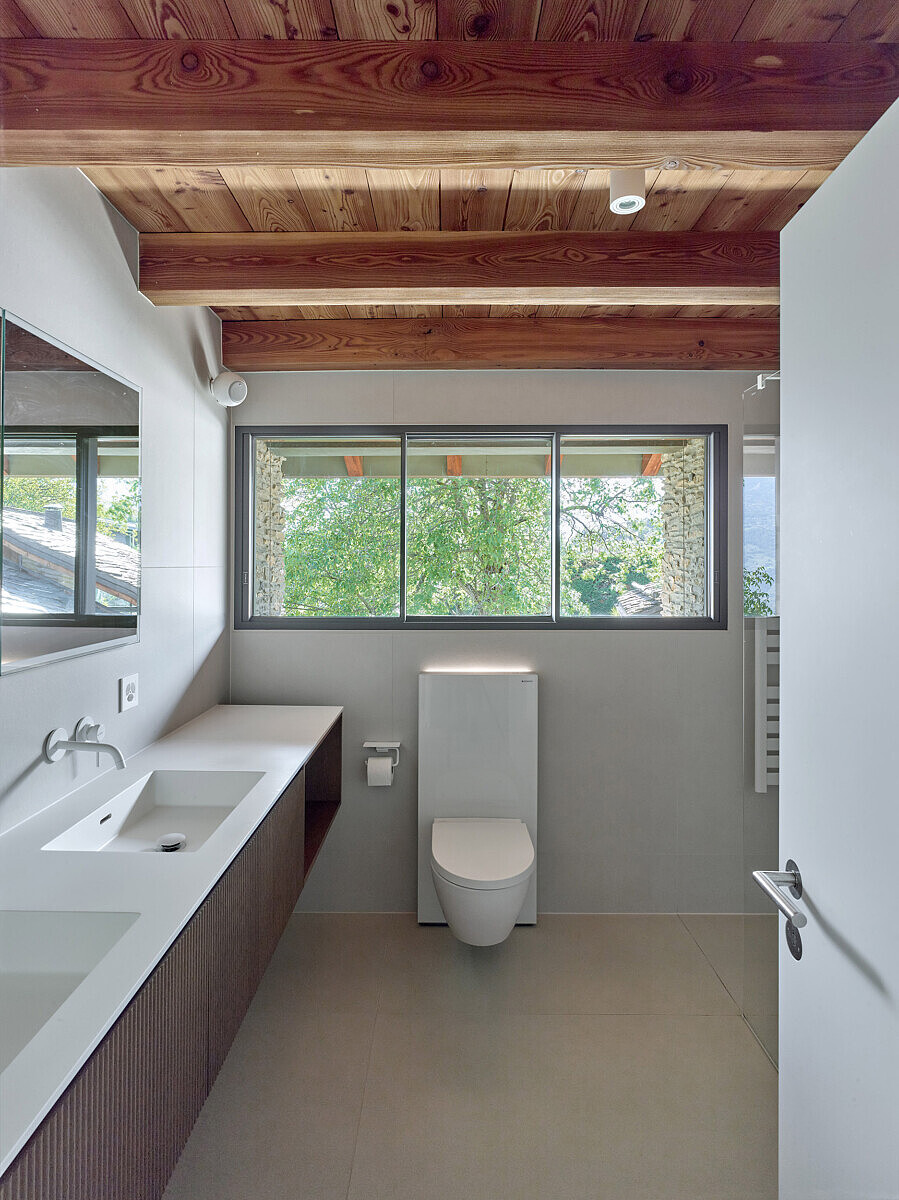 23-nmconcept-maison_valais_salle-de-bain